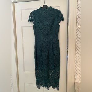 Dress-Brand Laundry- size 4 green lace 3/4 length
